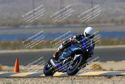 media/Apr-10-2022-SoCal Trackdays (Sun) [[f104b12566]]/Turn 14 (10am)/